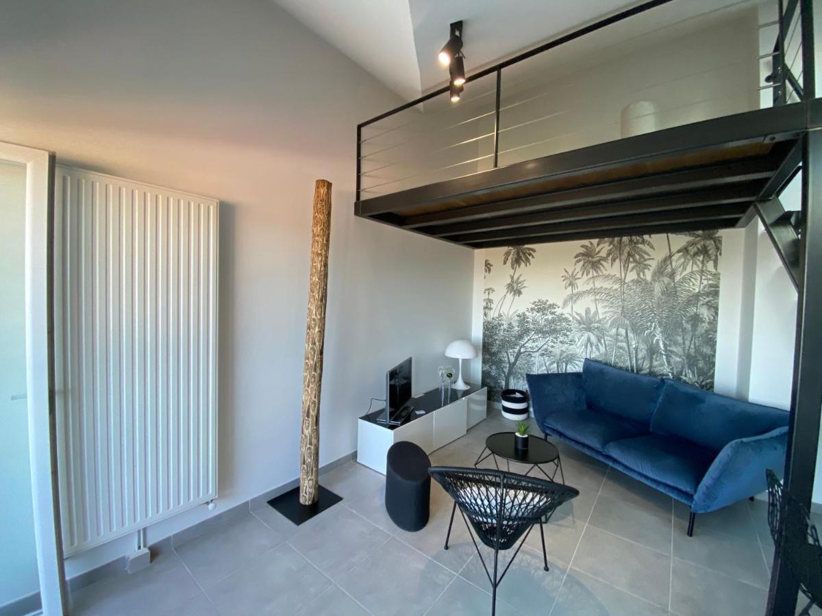 Appart & Fleurinoise Balcon Ascenseur Climatisation Fleurieux-sur-l'Arbresle Exterior photo